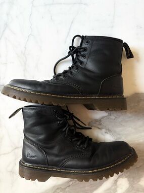 Dr Martens Awley Leather Combat Boots